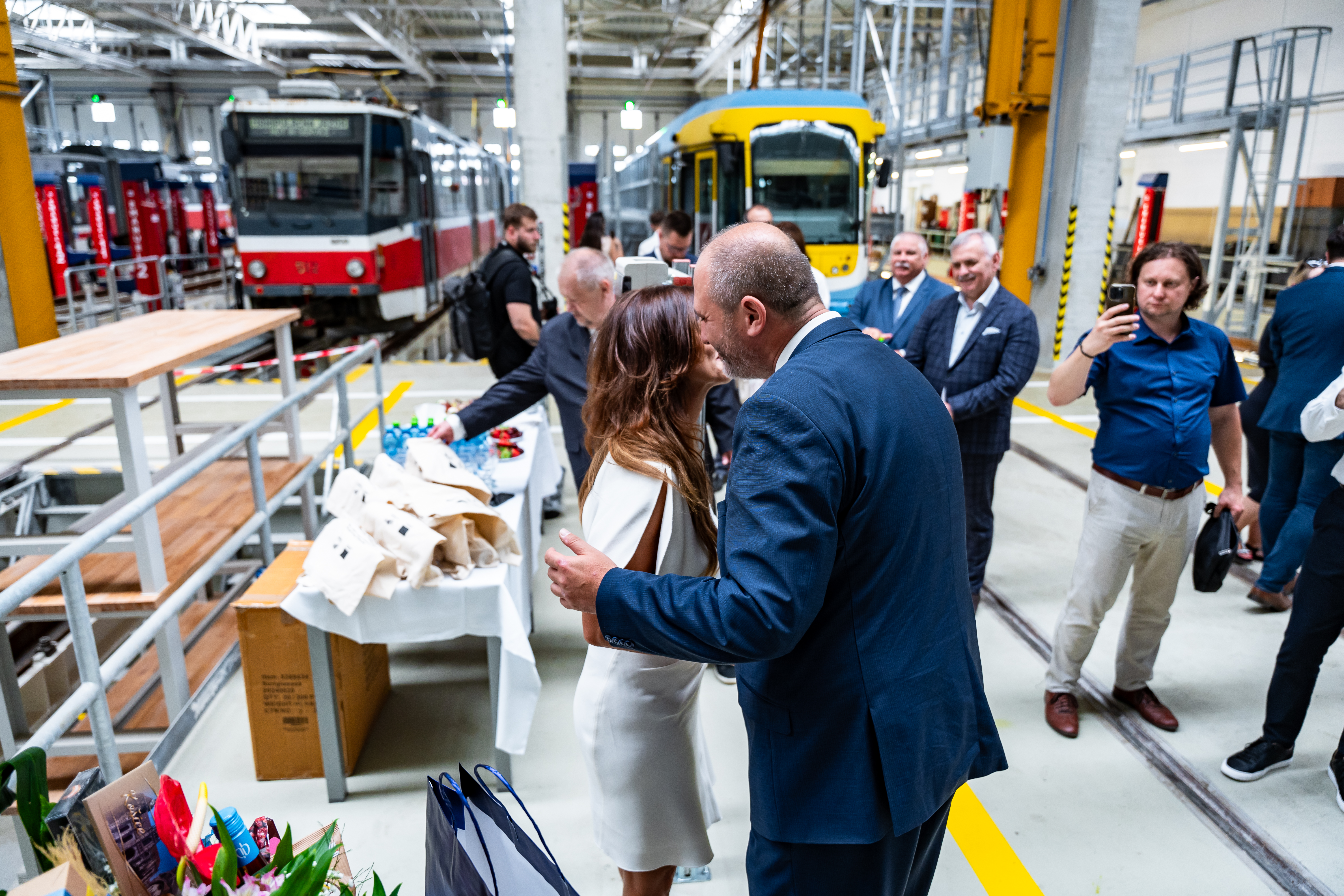 Tlacovy brifing - Modernizacia elektrickovych trati MET 2-61